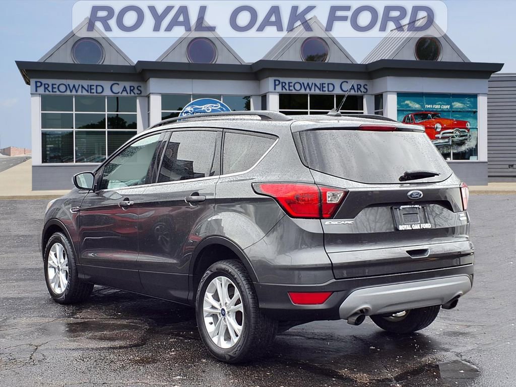 Used 2019 Ford Escape SEL image 2