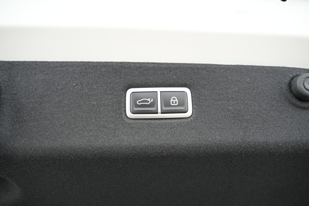 Used 2024 Hyundai Ioniq 6 SEL AWD/4WD image 13