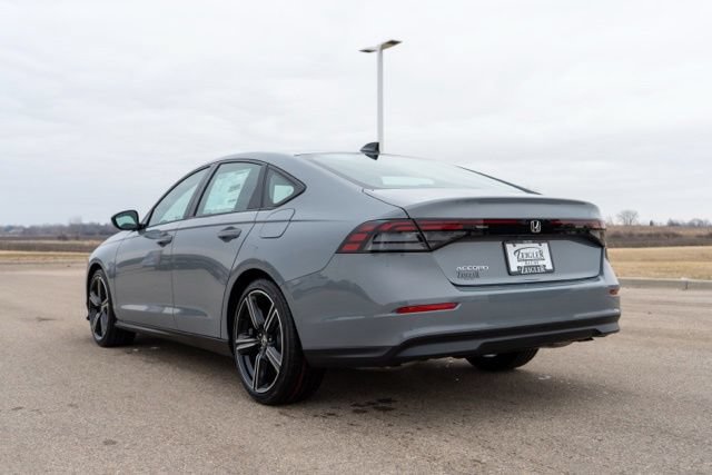 Used 2025 Honda Accord SE image 5