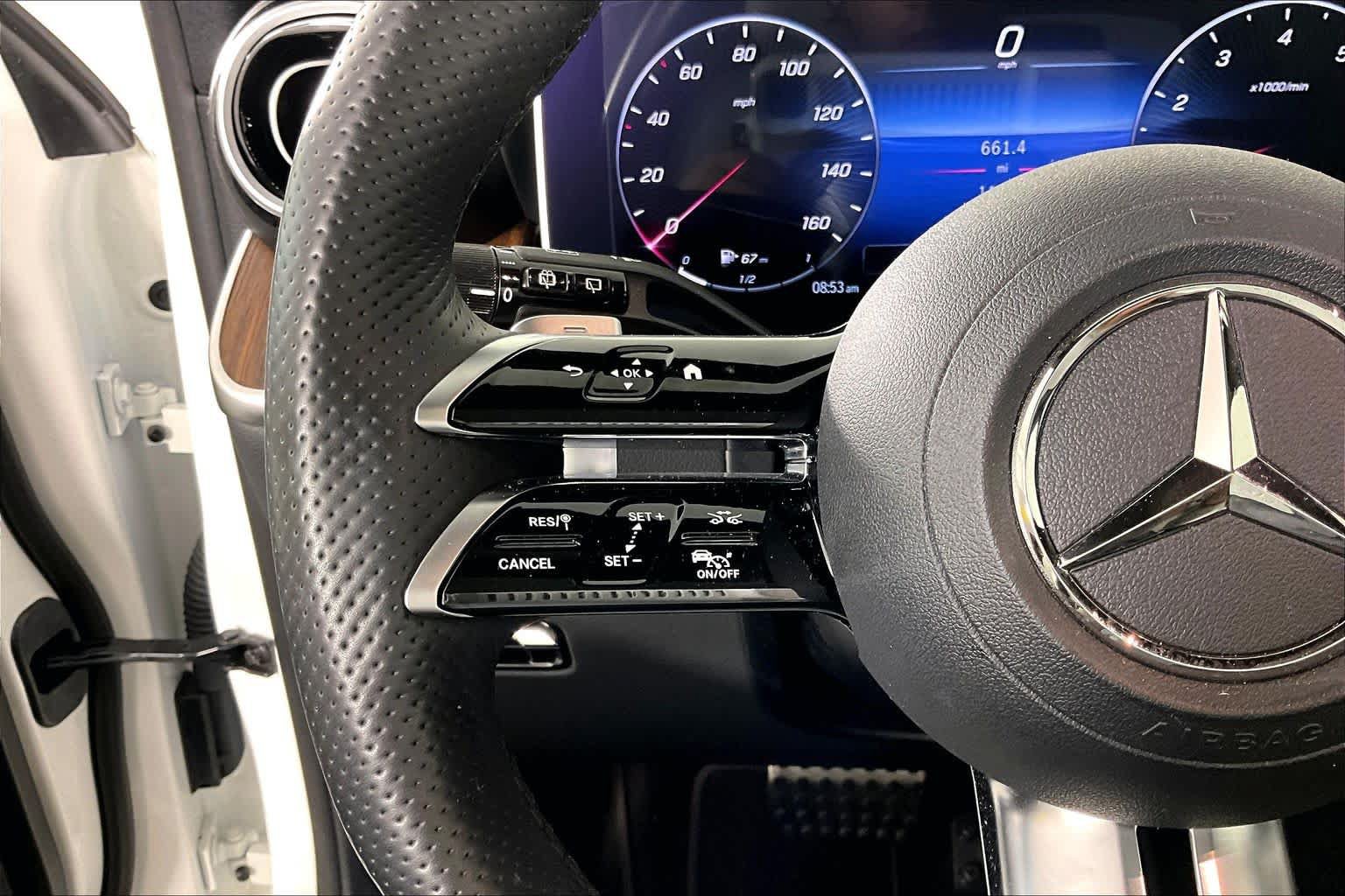 Used 2023 Mercedes-Benz GLC 300 image 22
