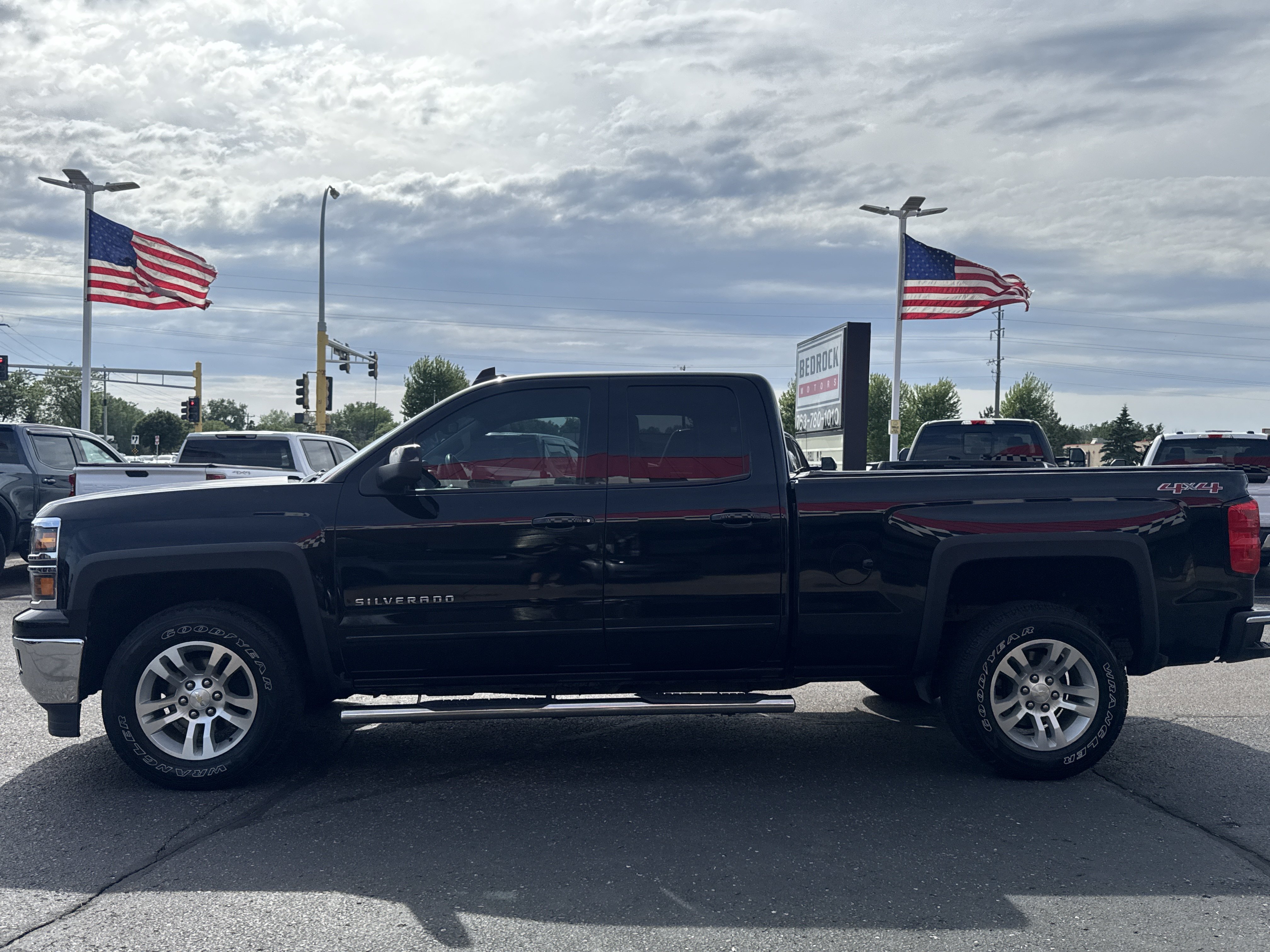 Used 2015 Chevrolet Silverado 1500 LT w/ All Star Edition AWD/4WD image 4