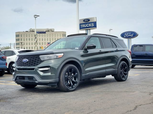 Used 2024 Ford Explorer ST-Line w/ Class IV Trailer Tow Package AWD/4WD image 38