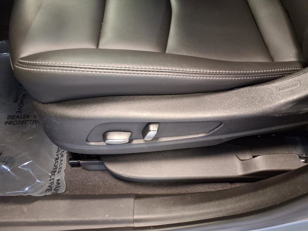 Certified 2024 Cadillac XT6 Luxury image 21