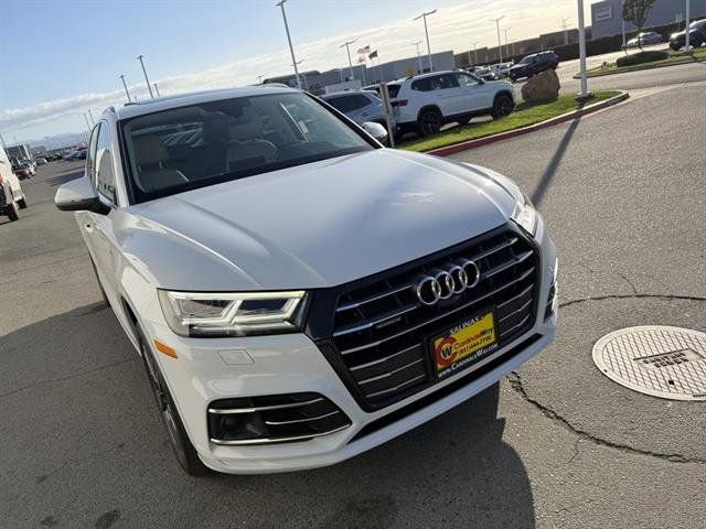 Used 2020 Audi Q5 e Prestige w/ Prestige Package image 7