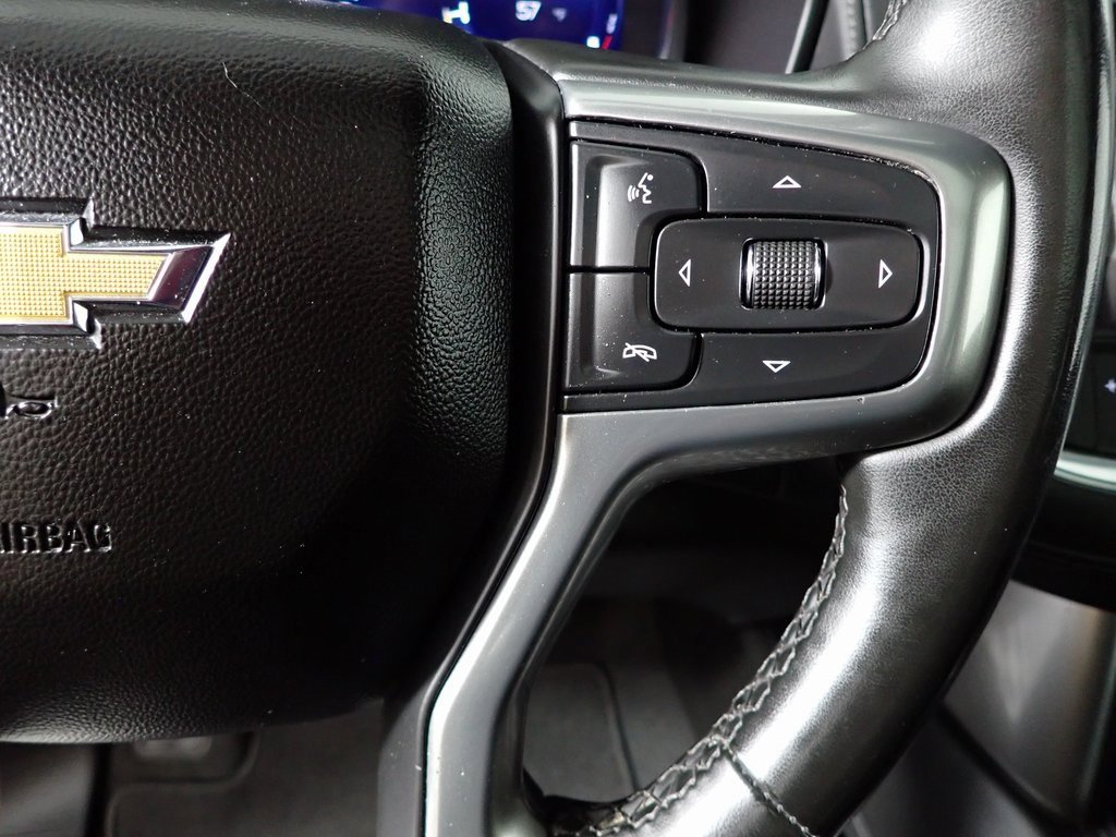 Used 2023 Chevrolet Suburban LT image 30