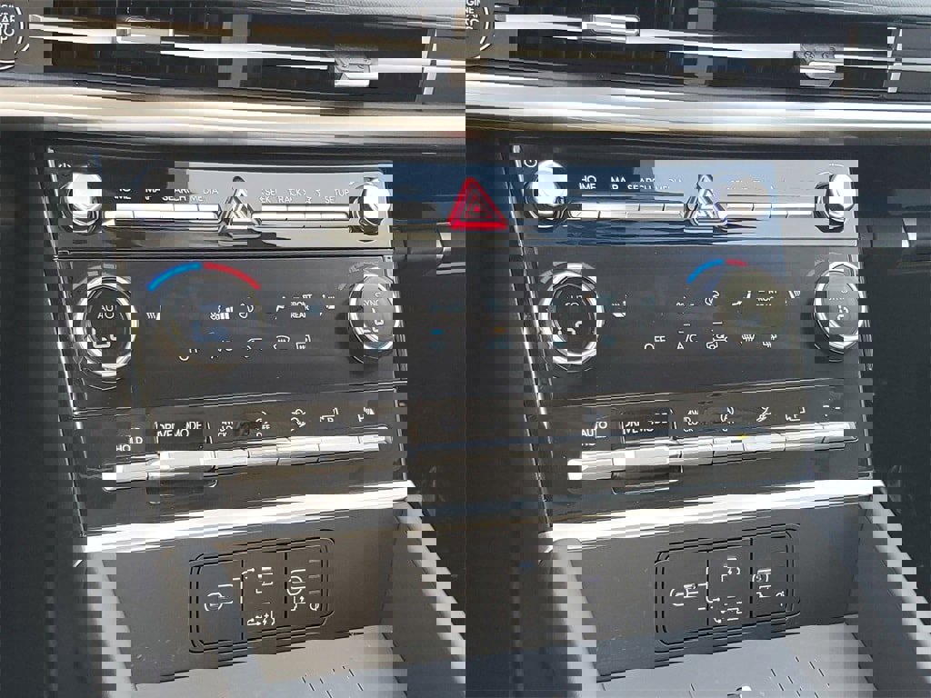 Used 2024 Hyundai Santa Fe XRT image 19