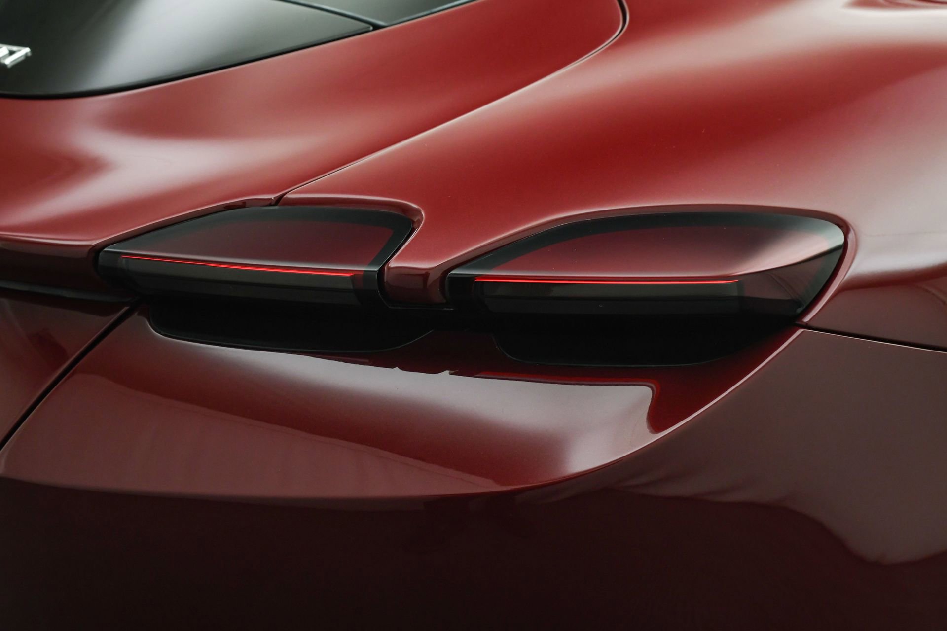 Used 2023 Ferrari Roma image 26