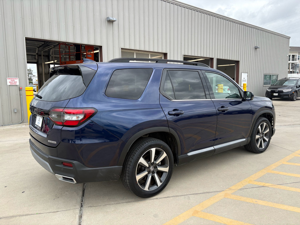 Certified 2023 Honda Pilot Touring image 8