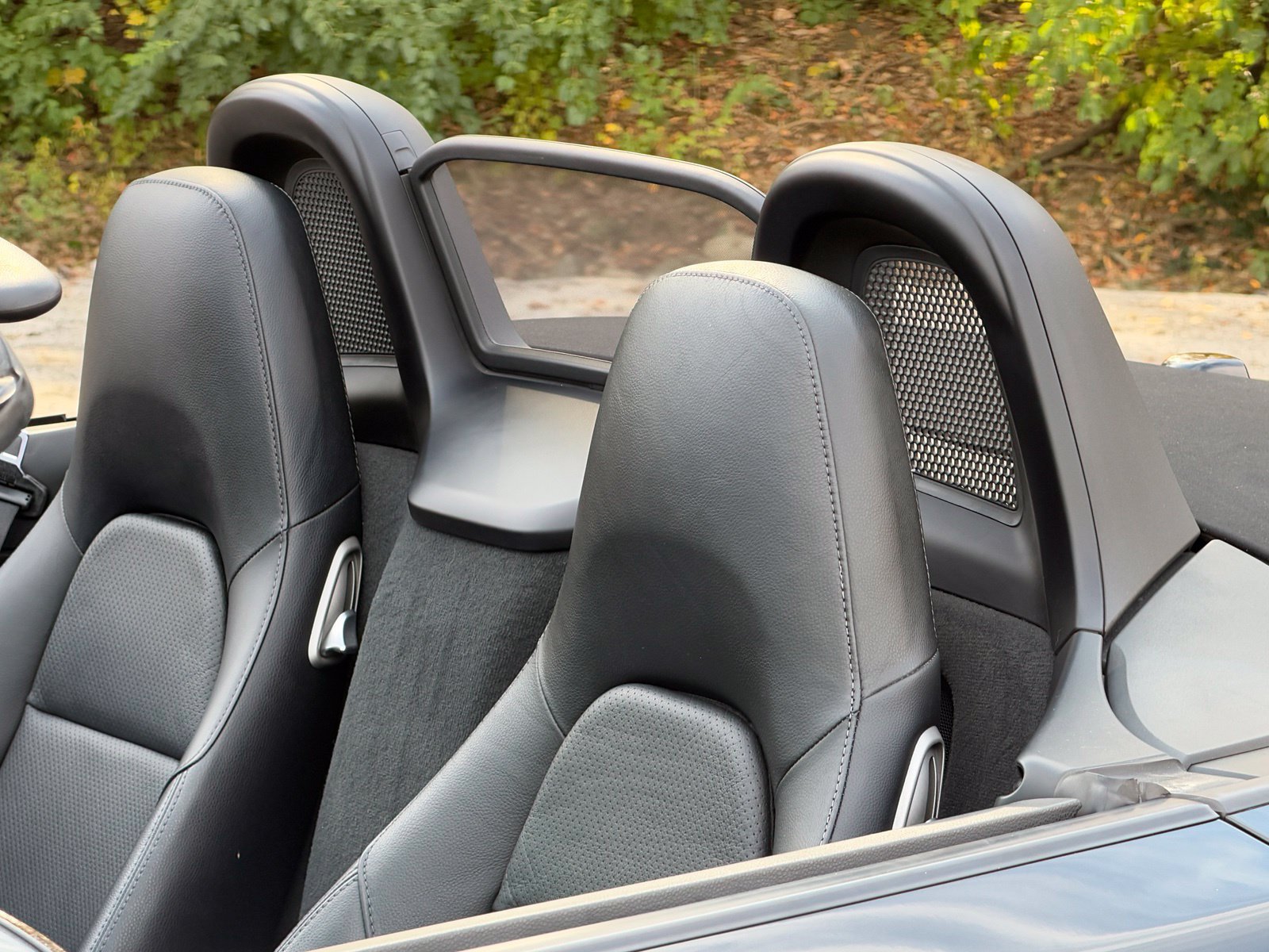 Used 2016 Porsche Boxster S RWD image 19