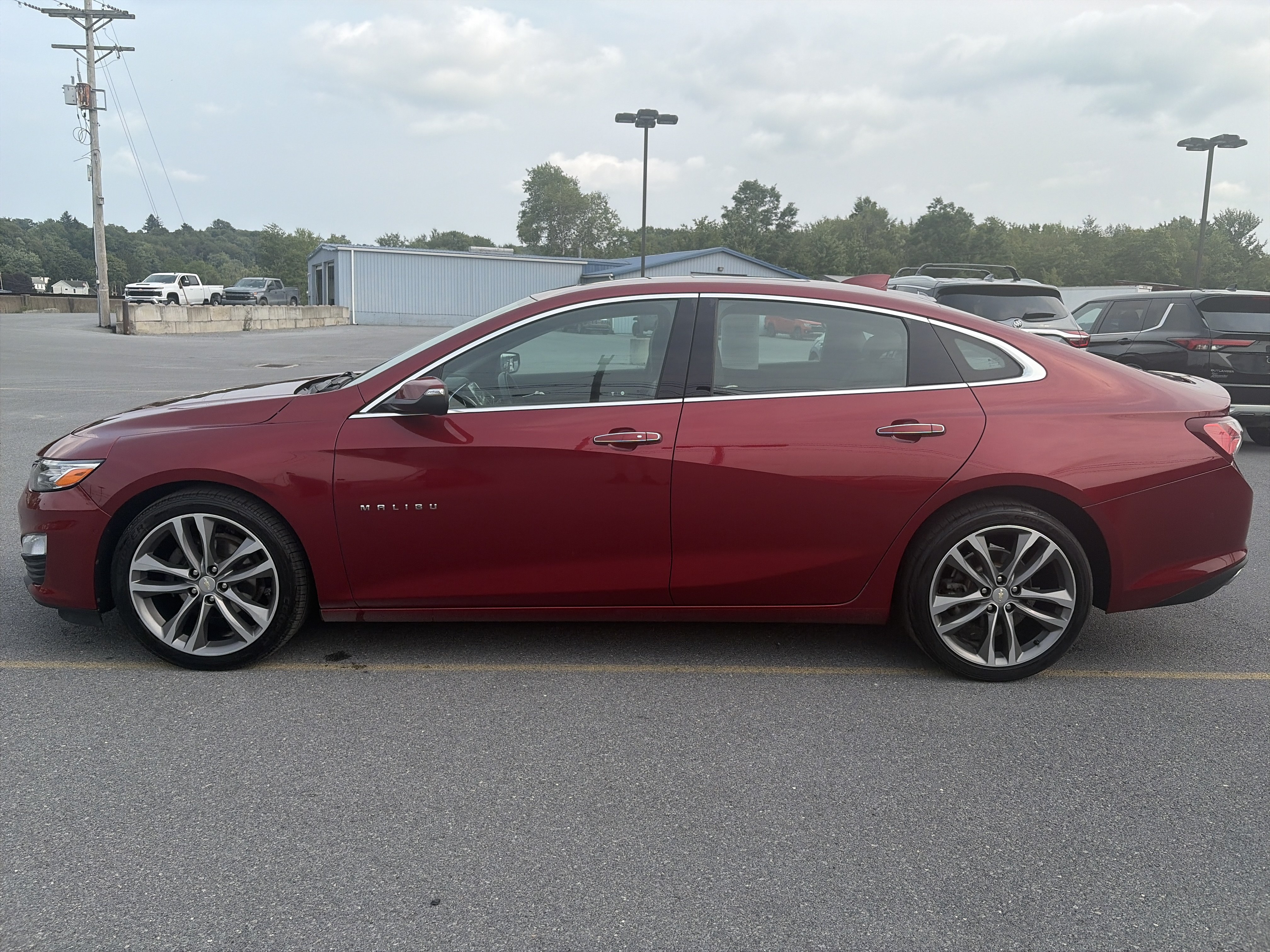 Used 2020 Chevrolet Malibu Premier FWD image 13