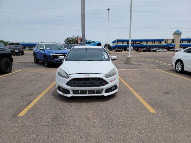 Used 2016 Ford Focus ST FWD image 2
