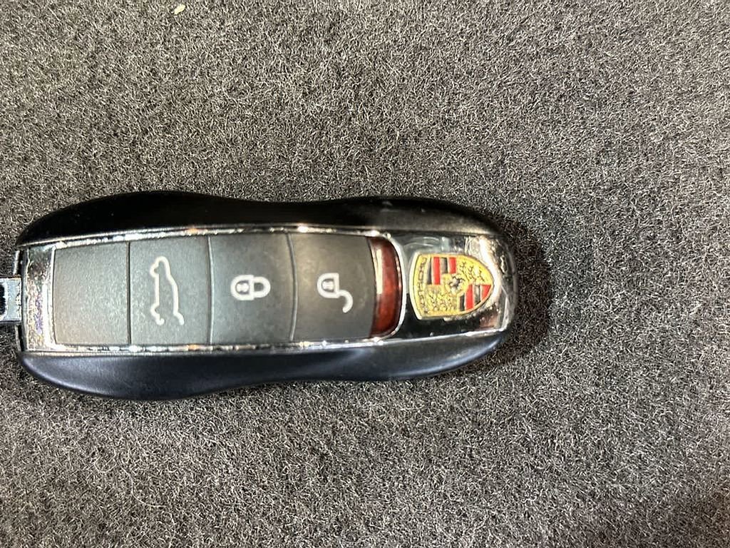 Used 2014 Porsche Cayenne AWD/4WD image 32