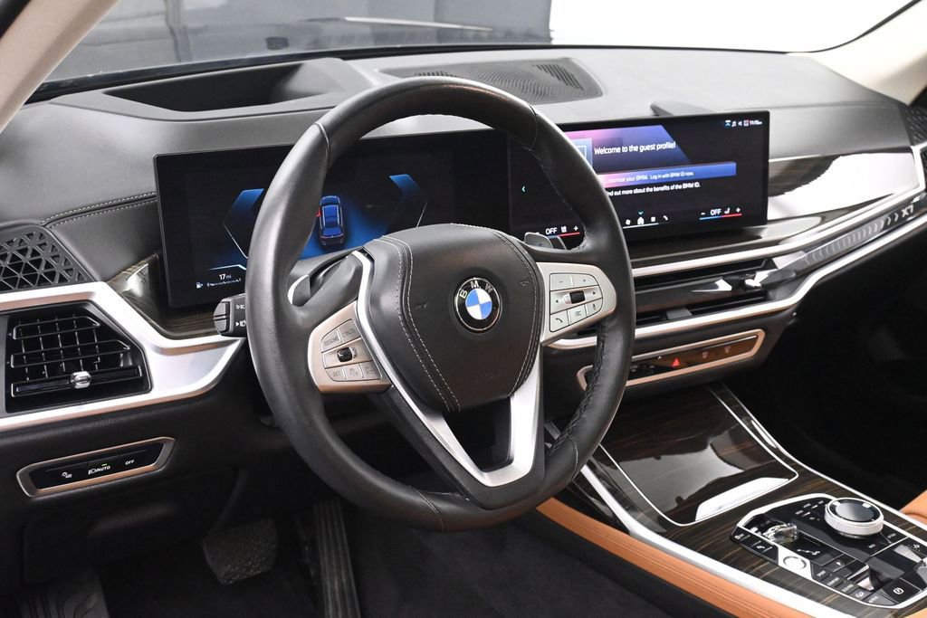Used 2024 BMW X7 xDrive40i w/ Executive Package AWD/4WD image 30