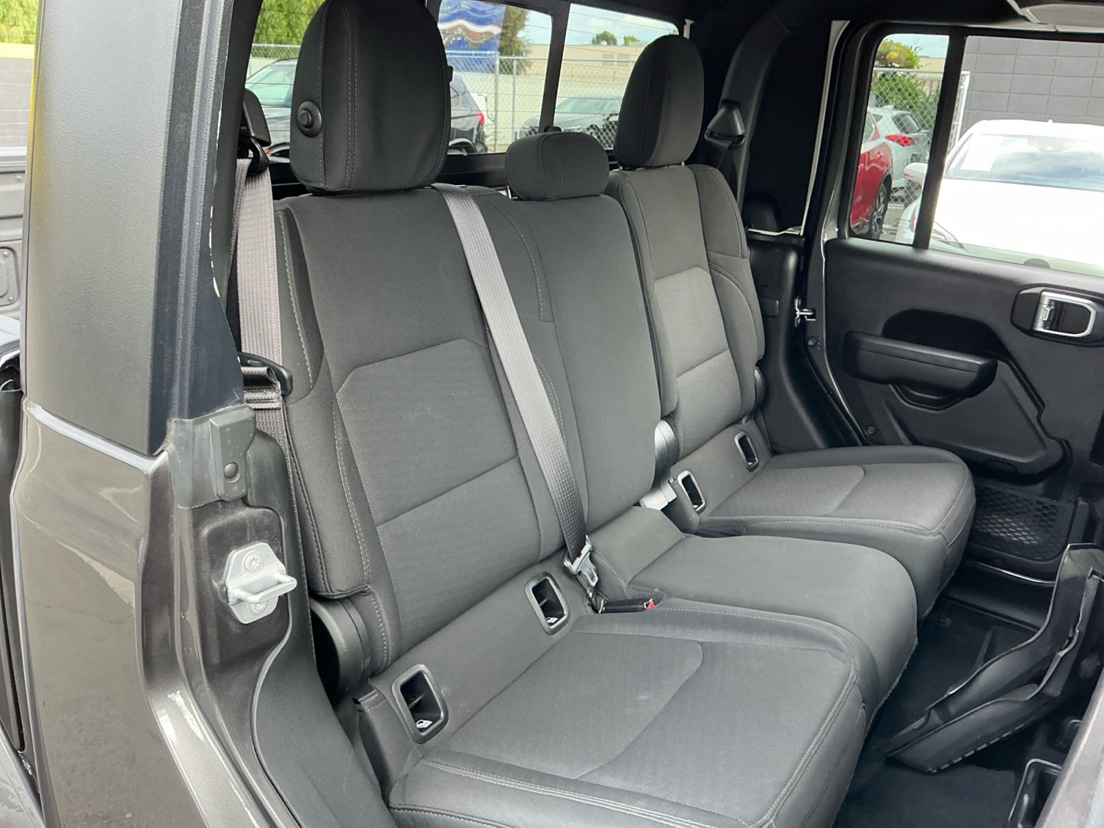 Used 2022 Jeep Gladiator Sport AWD/4WD image 21