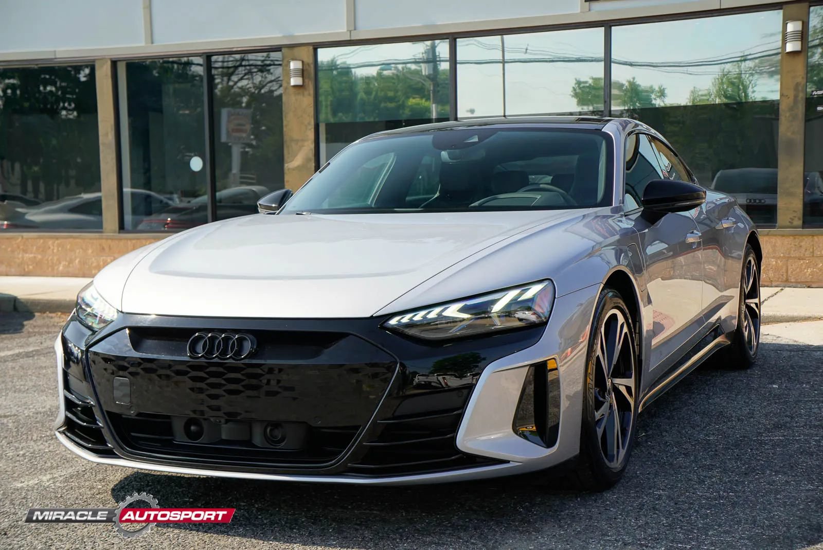 Used 2022 Audi e-tron GT Premium Plus AWD/4WD image 3