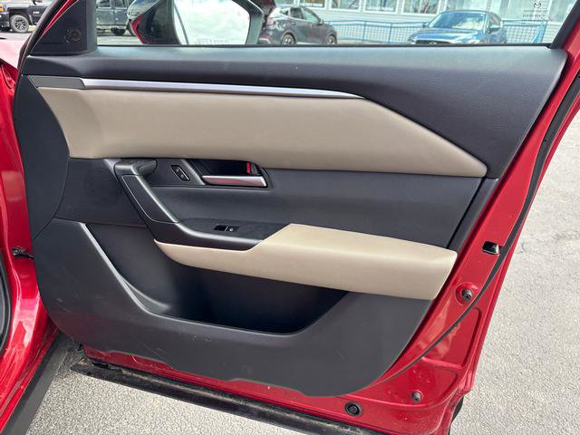 Used 2025 MAZDA CX-50 AWD 2.5 S w/ Preferred Package image 16