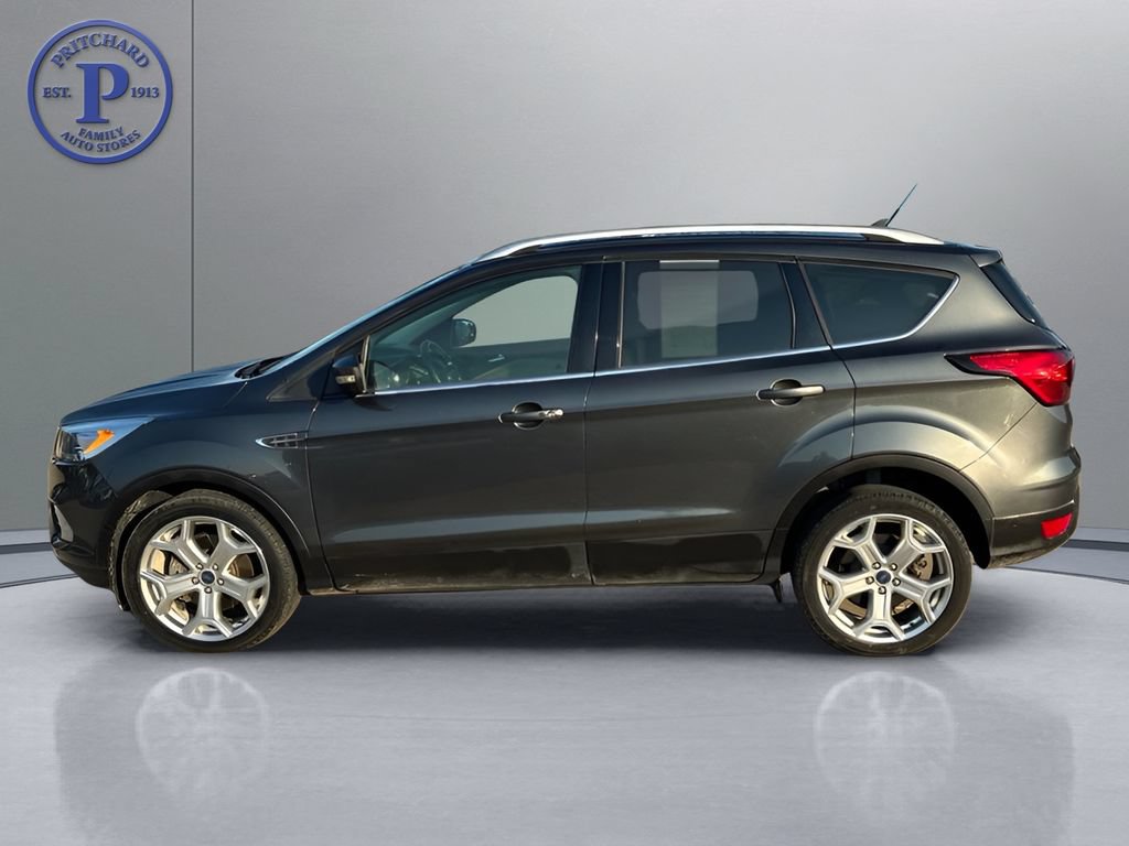 Used 2019 Ford Escape Titanium FWD image 4