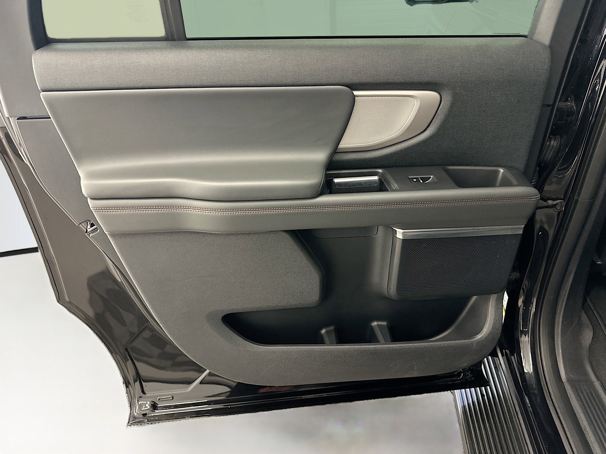 Used 2025 Ford Expedition Max Active image 27