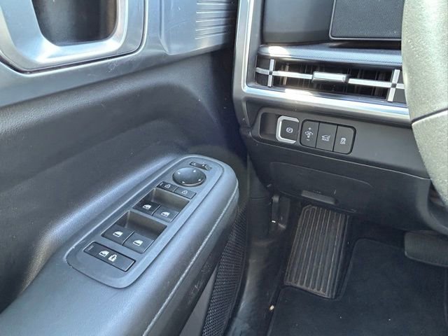 Used 2025 Hyundai Santa Fe SEL image 18