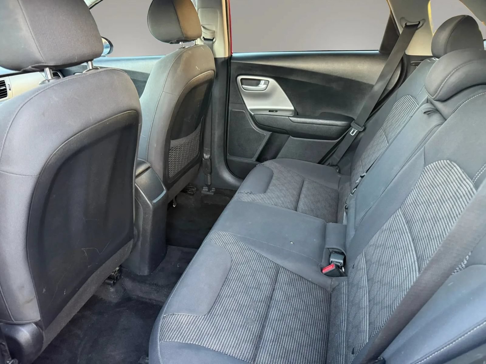 Used 2019 Kia Niro LX FWD image 27