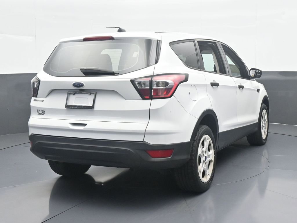 Used 2017 Ford Escape S image 5