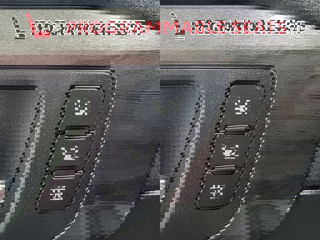 Used 2023 Toyota Highlander Limited image 32