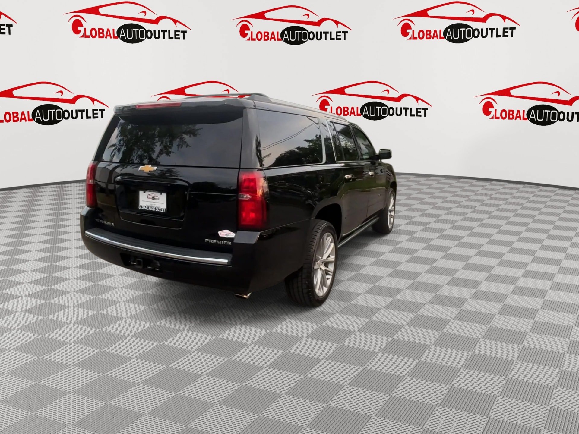 Used 2019 Chevrolet Suburban Premier w/ Premier Plus Edition AWD/4WD image 8