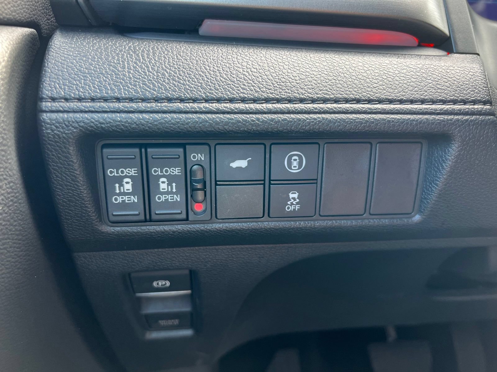 Used 2024 Honda Odyssey Sport image 35