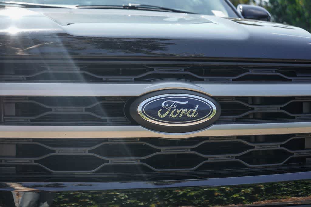Used 2024 Ford Expedition XLT AWD/4WD image 11