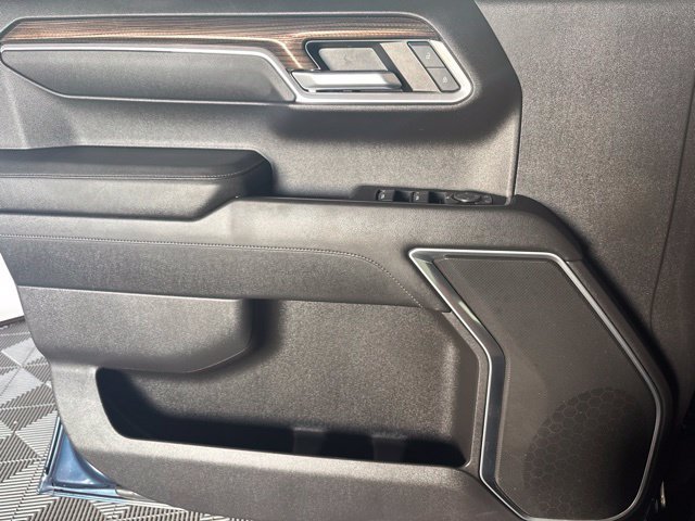 Used 2022 Chevrolet Silverado 1500 LT AWD/4WD image 15