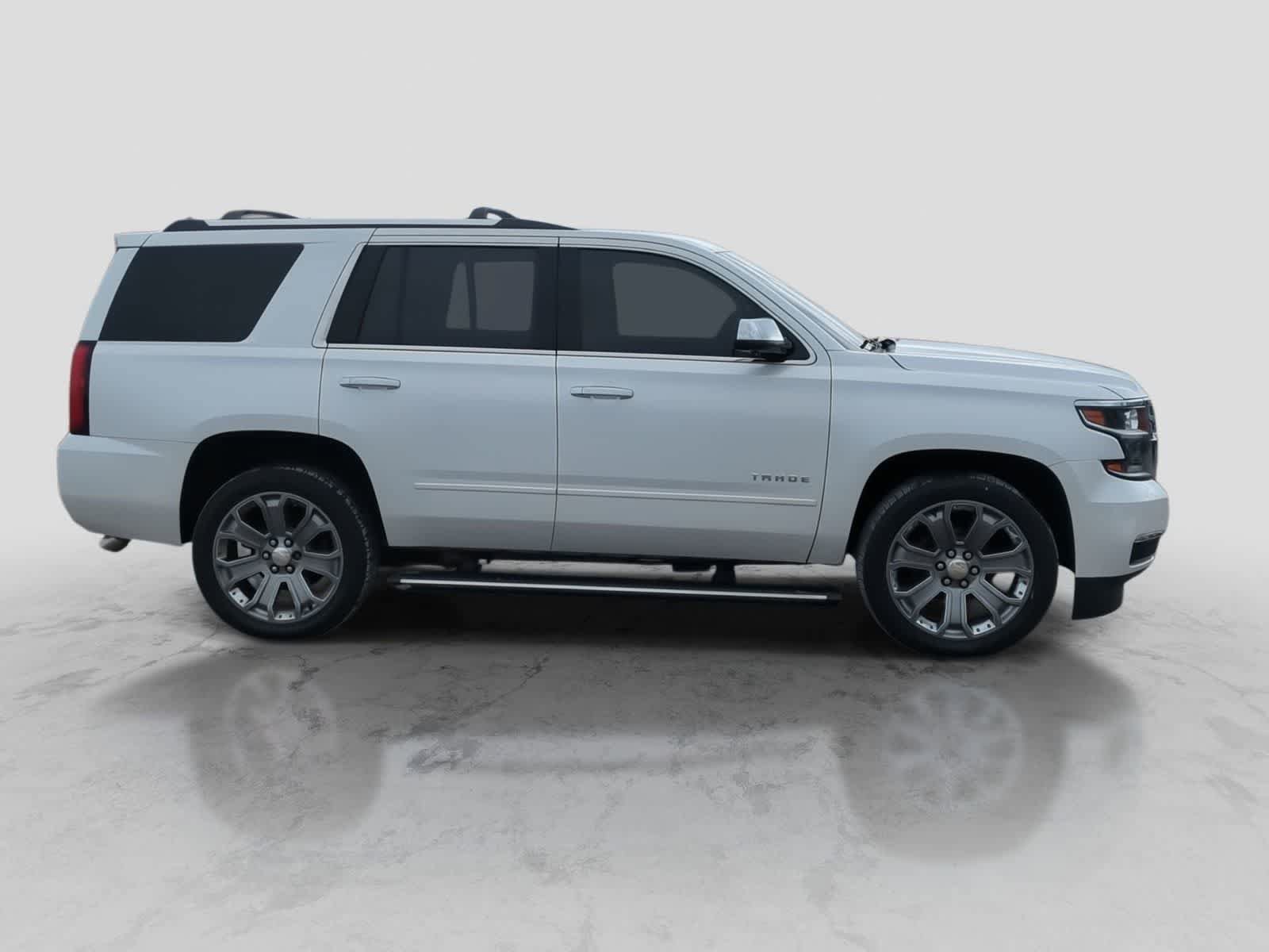 Used 2018 Chevrolet Tahoe Premier AWD/4WD image 9