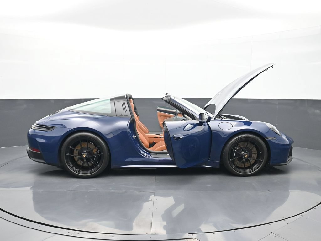 Certified 2026 Porsche 911 Targa 4 GTS AWD/4WD image 30