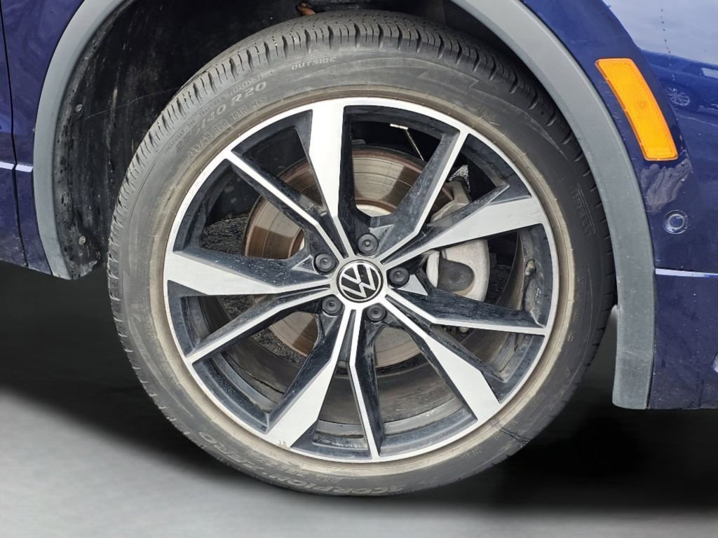 Used 2022 Volkswagen Tiguan SEL R-Line image 20