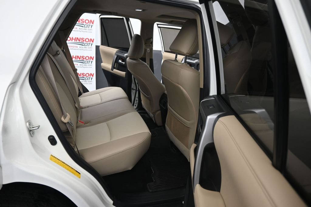 Used 2023 Toyota 4Runner SR5 Premium w/ Moonroof Package AWD/4WD image 23