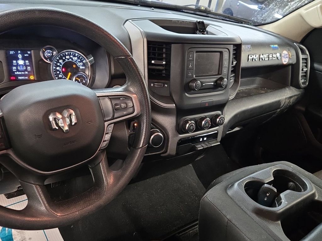Used 2019 RAM 1500 Tradesman AWD/4WD image 42