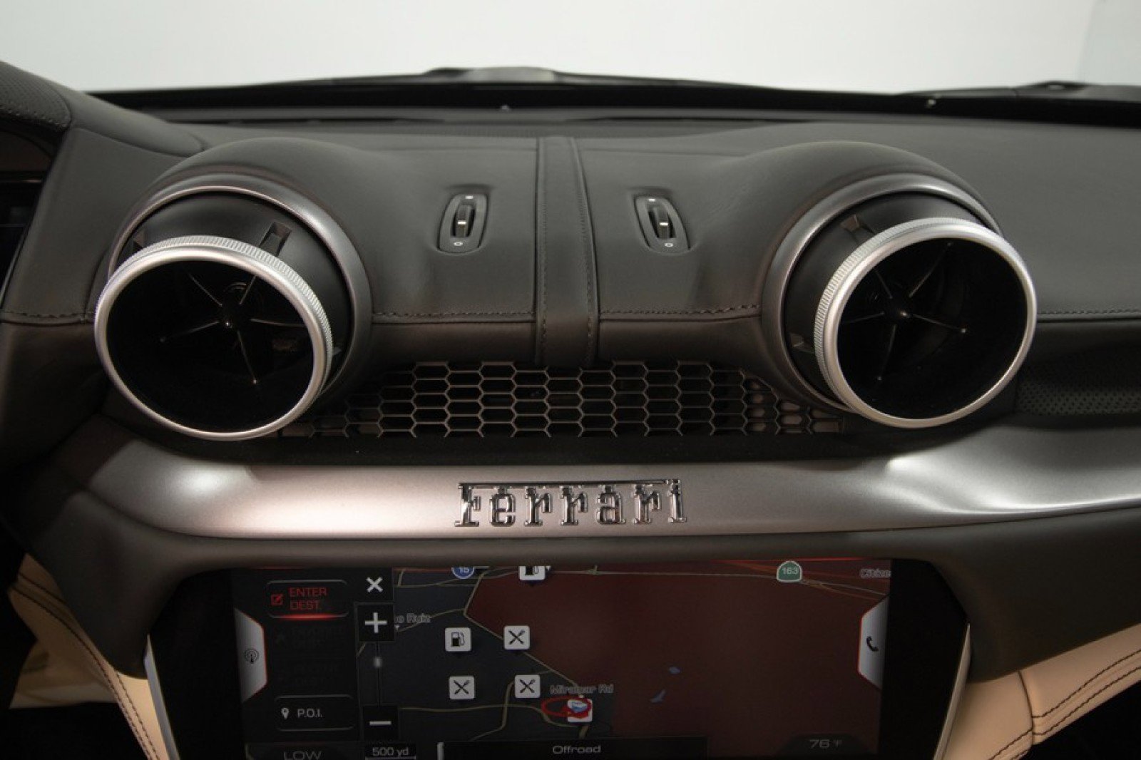 Used 2020 Ferrari Portofino image 31