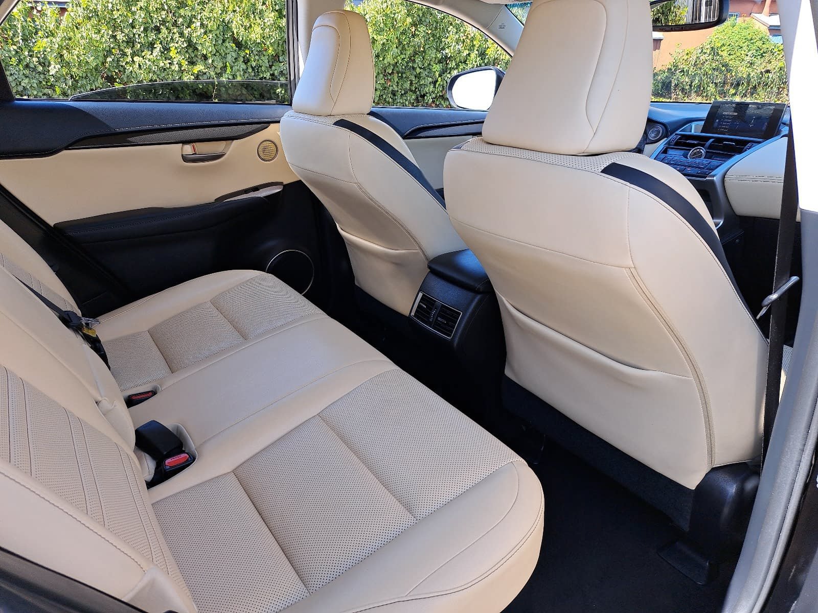 Used 2015 Lexus NX 200t FWD w/ Premium Package image 11
