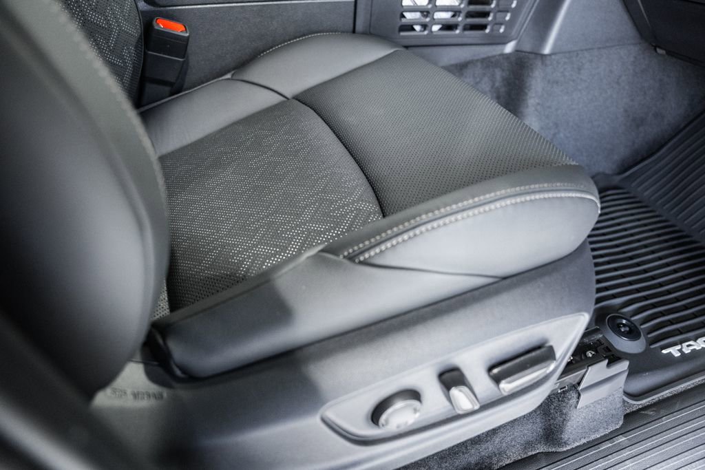 New 2026 Toyota Tacoma Limited image 38