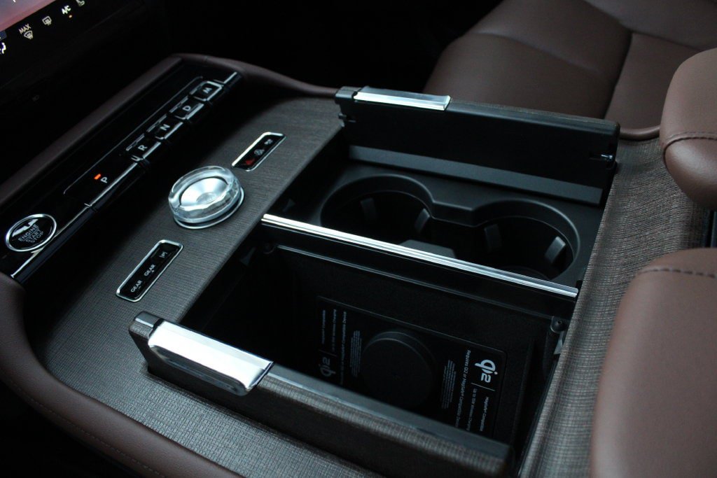 New 2027 Lincoln Navigator Reserve AWD/4WD image 16