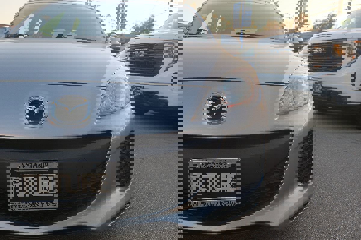 Used 2013 MAZDA MAZDA3 i Touring image 38