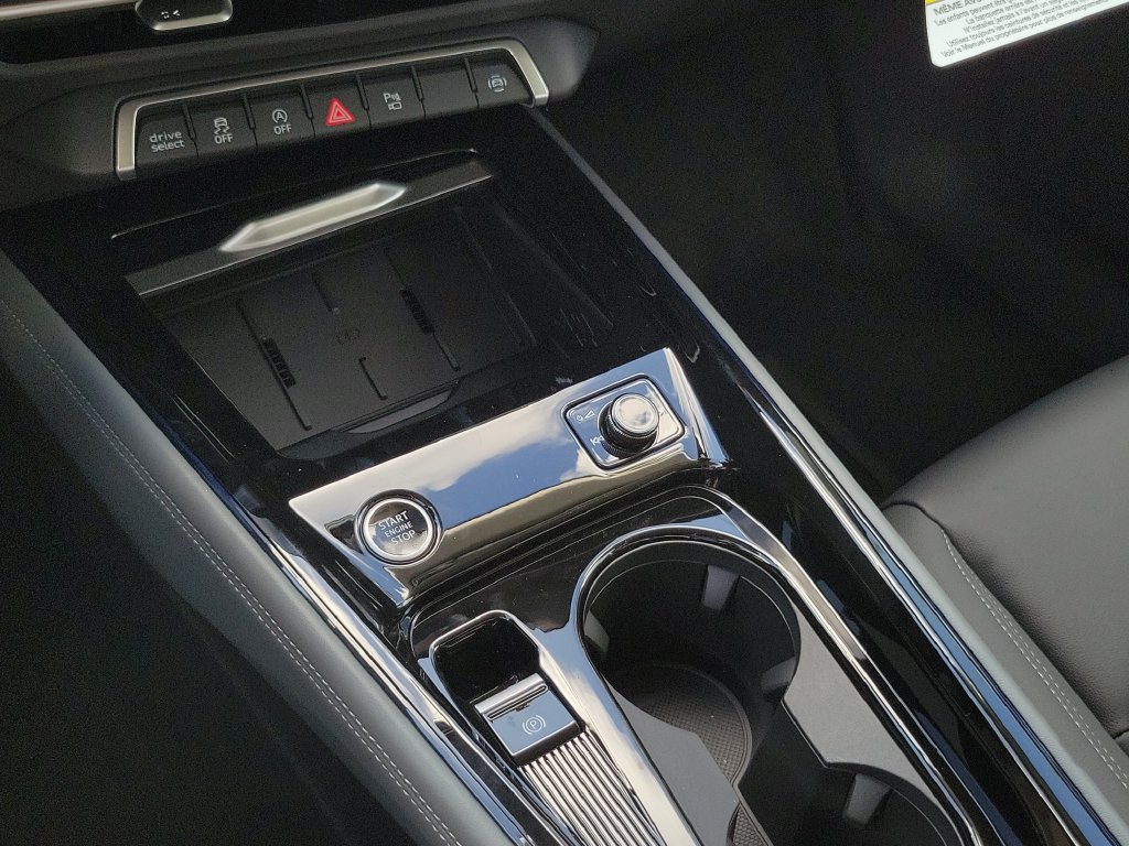 New 2026 Audi Q3 quattro 2.0T AWD/4WD image 14