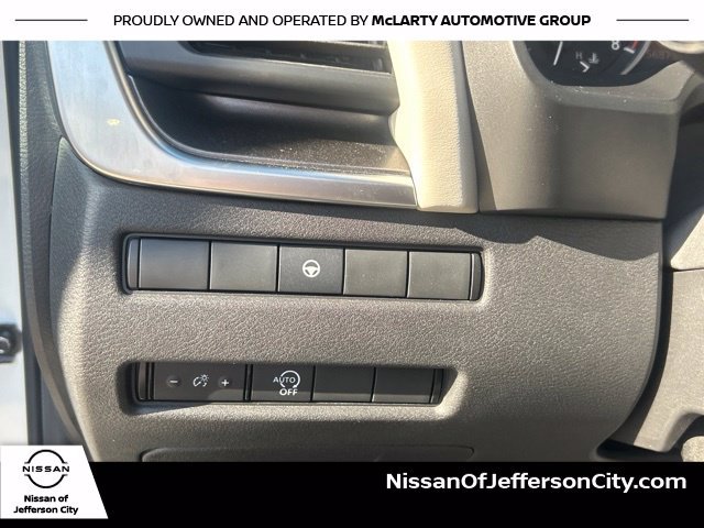 Used 2023 Nissan Rogue SV AWD/4WD image 29