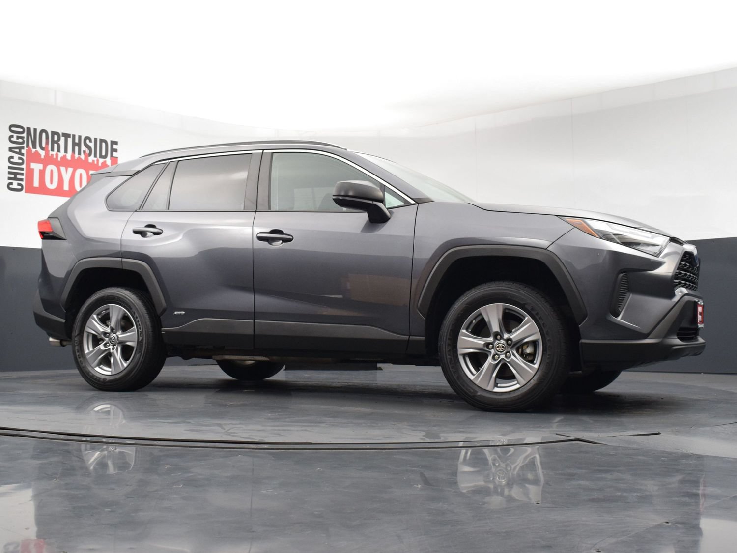 Used 2024 Toyota RAV4 LE AWD/4WD image 27