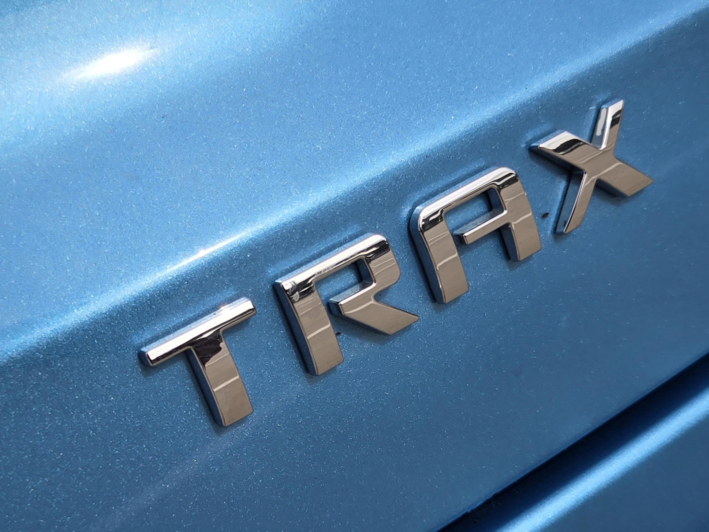 Used 2025 Chevrolet Trax LS w/ LS Convenience Package FWD image 31