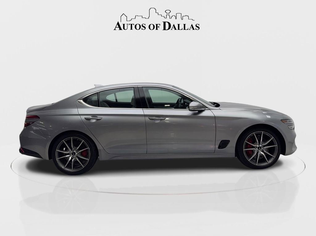 Used 2025 Genesis G70 2.5T image 10