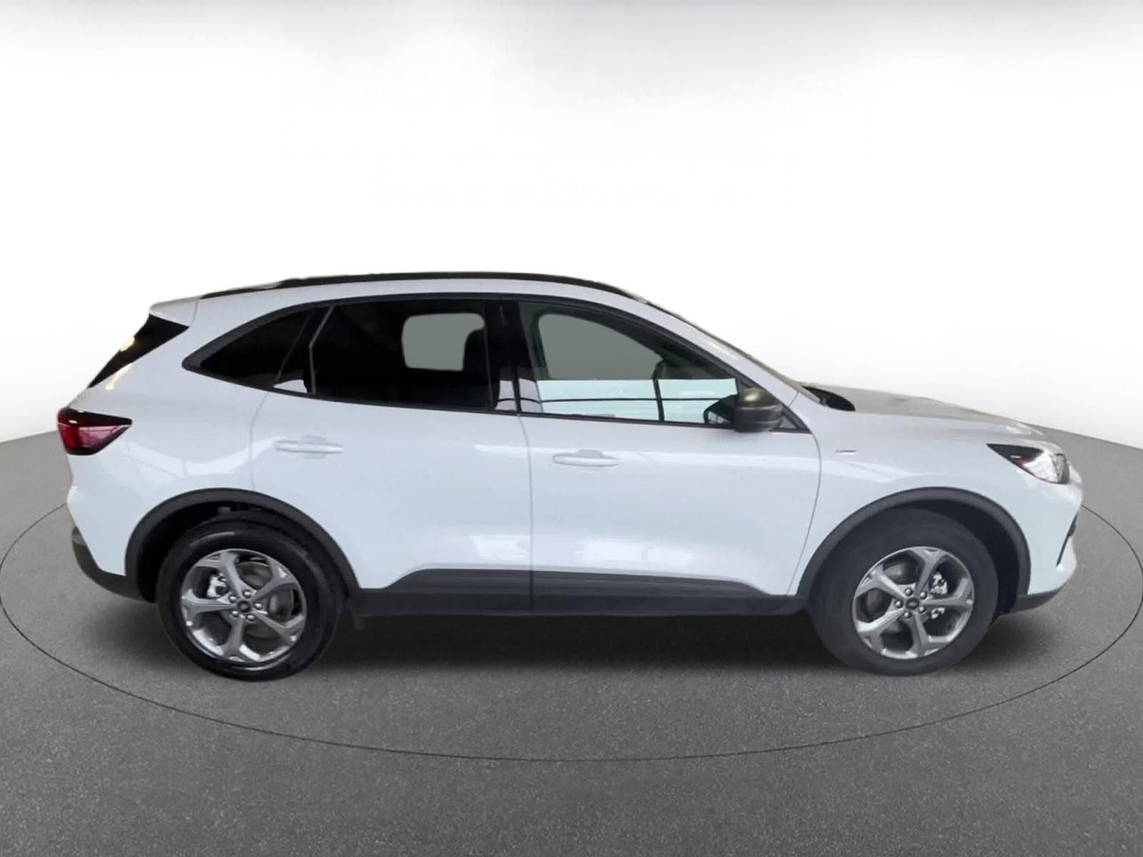 Used 2025 Ford Escape ST-Line image 21