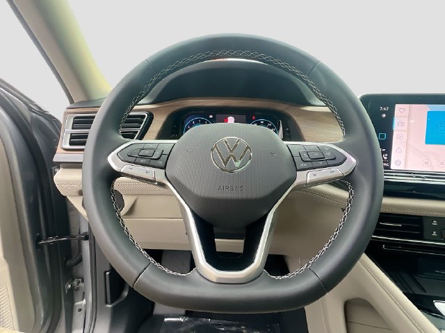 New 2026 Volkswagen Atlas SE FWD image 11