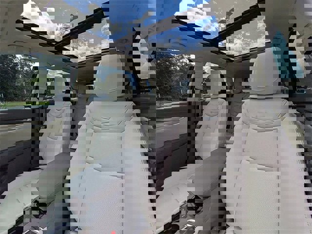 New 2025 Cadillac XT5 Premium Luxury w/ LPO, Floor Liner Package image 22