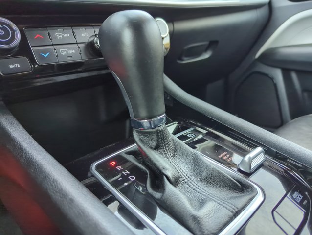 Used 2025 Jeep Compass Limited AWD/4WD image 13
