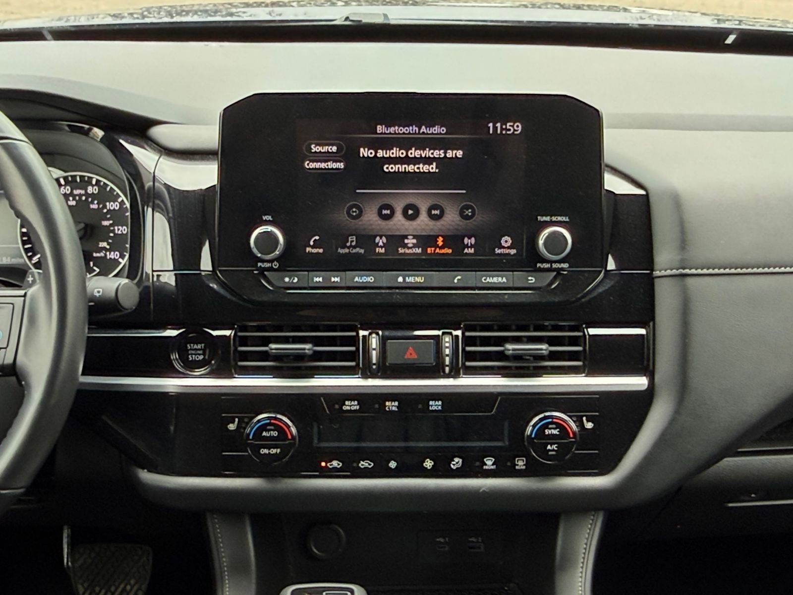 Used 2025 Nissan Pathfinder SV AWD/4WD image 17